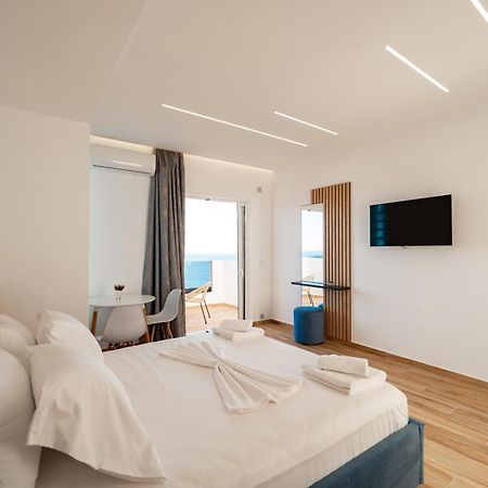 Vila Amare Sarandë Exteriör bild