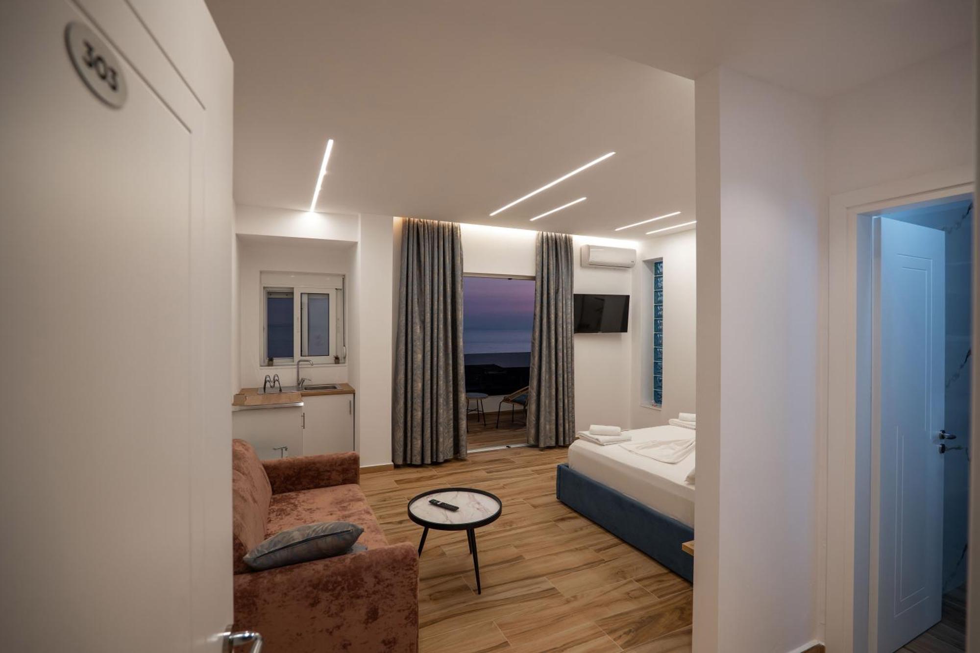 Vila Amare Sarandë Exteriör bild