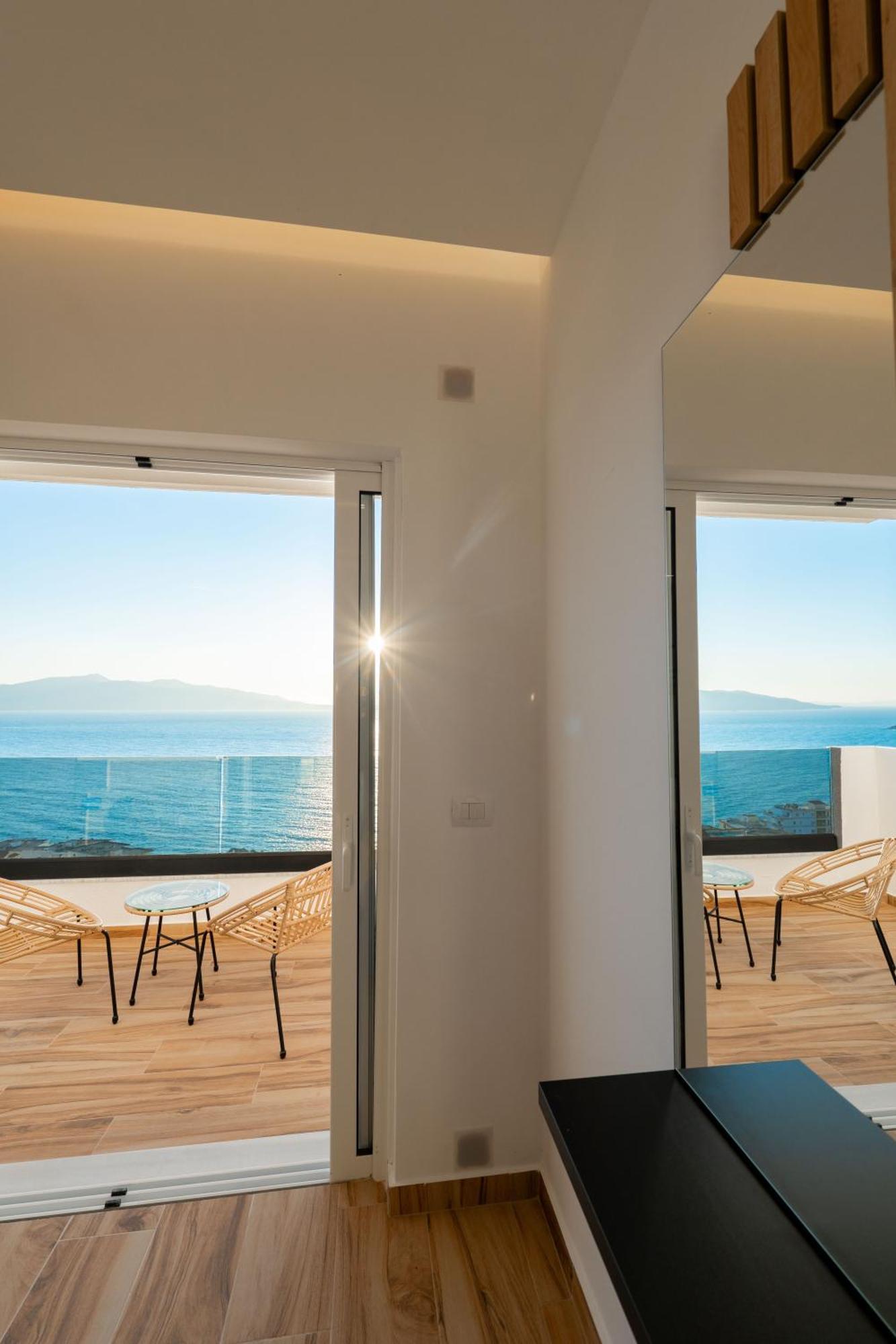 Vila Amare Sarandë Exteriör bild