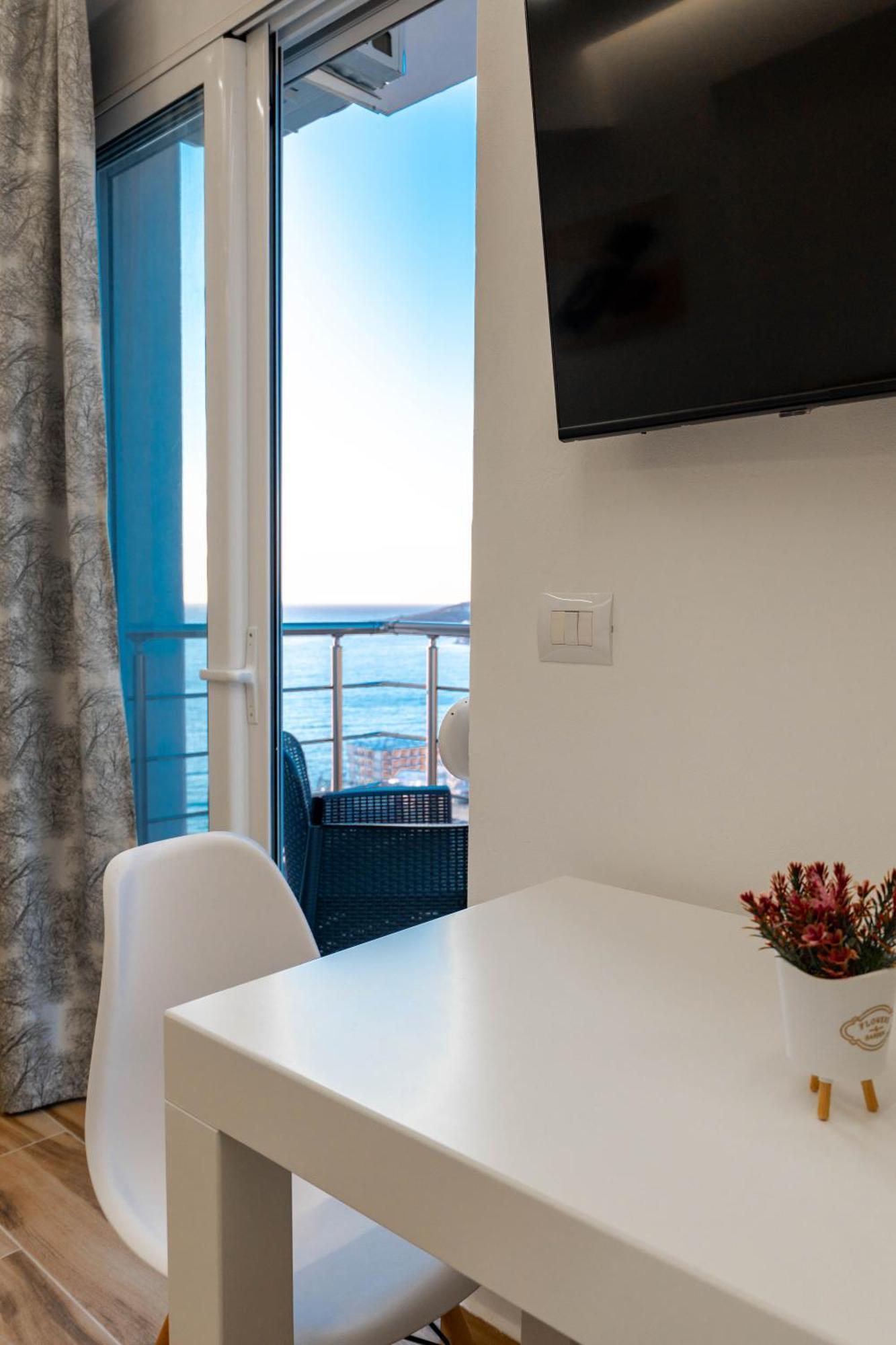 Vila Amare Sarandë Exteriör bild