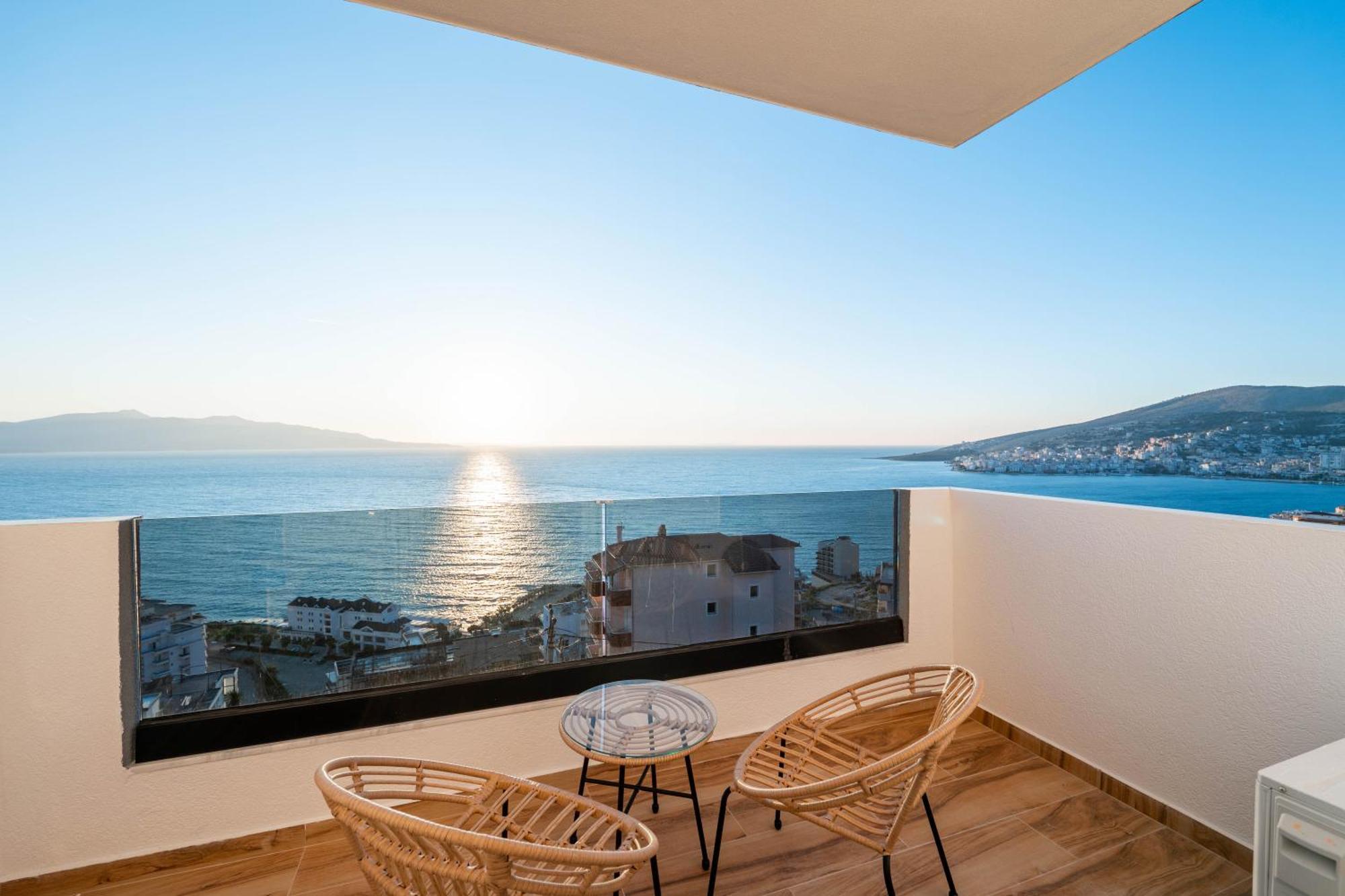 Vila Amare Sarandë Rum bild