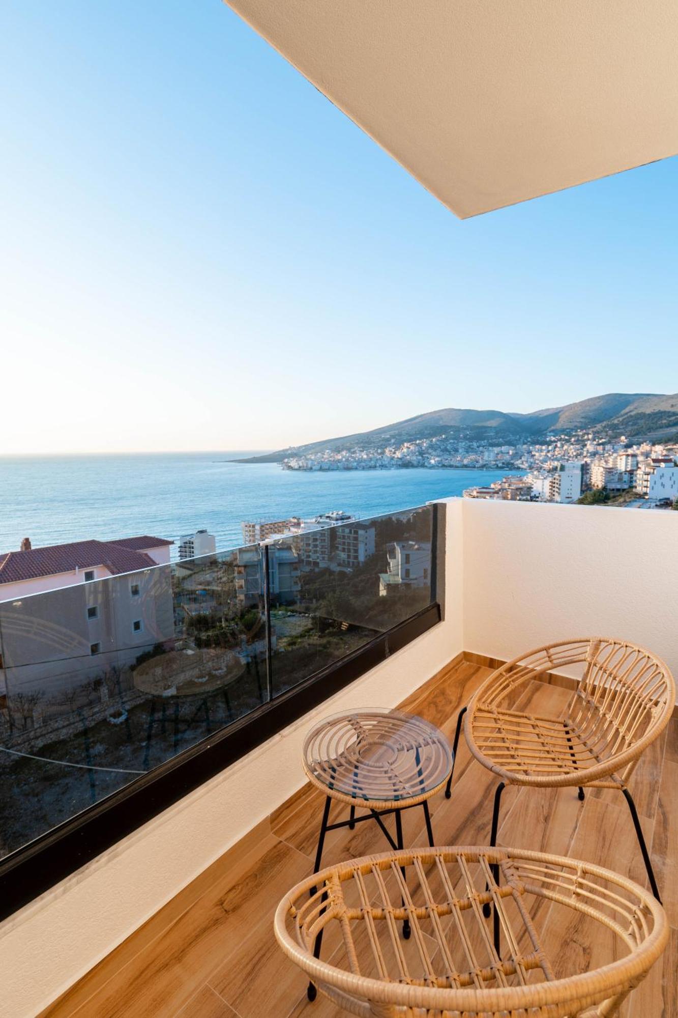Vila Amare Sarandë Rum bild
